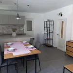 Apartman Aloha *