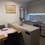 Apartman Aloha Stari Grad