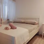 Aloha Apartman *