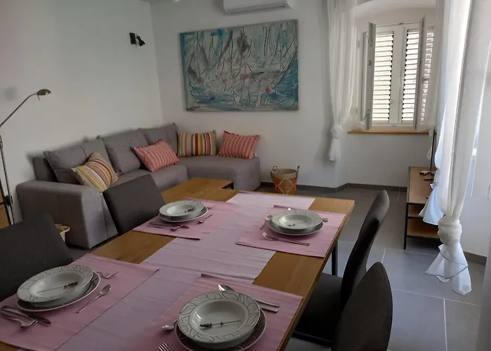 Apartman Aloha *
